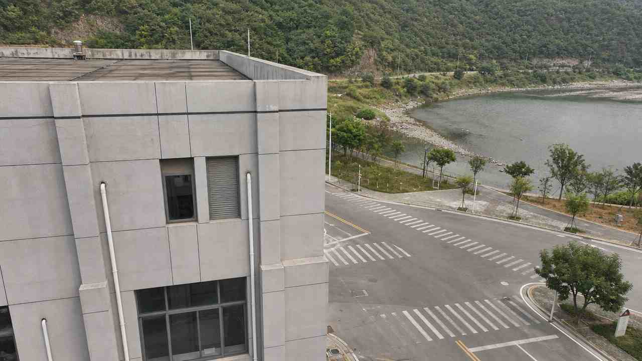 image3.jpg